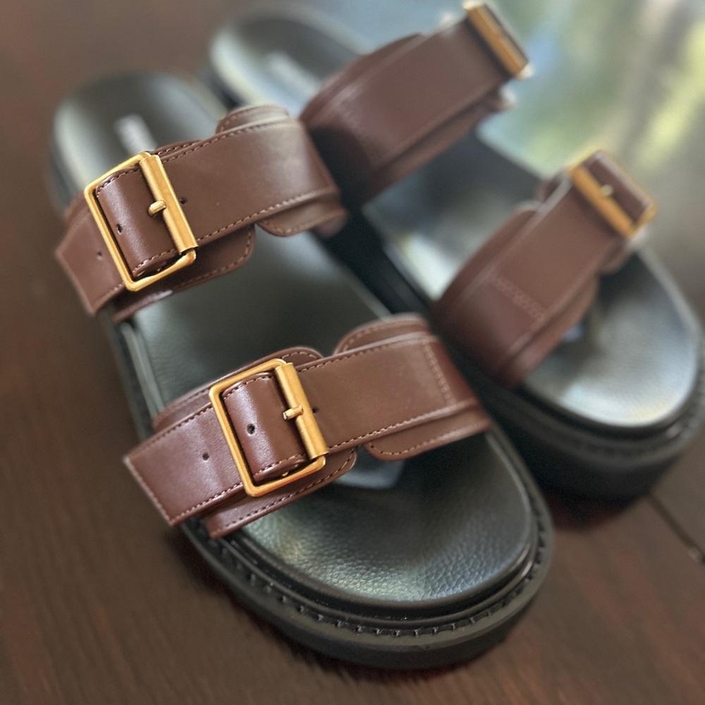 Princess Polly‎ Brown Sandals with Gold Accents adjustable straps size 10